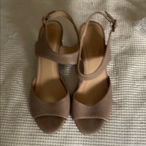 Elegant Tan Women's Sandals